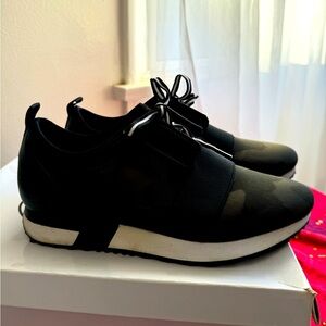 Steve Madden Shoes | Steve Madden Attack Camouflage sneakers. Size 7.5M